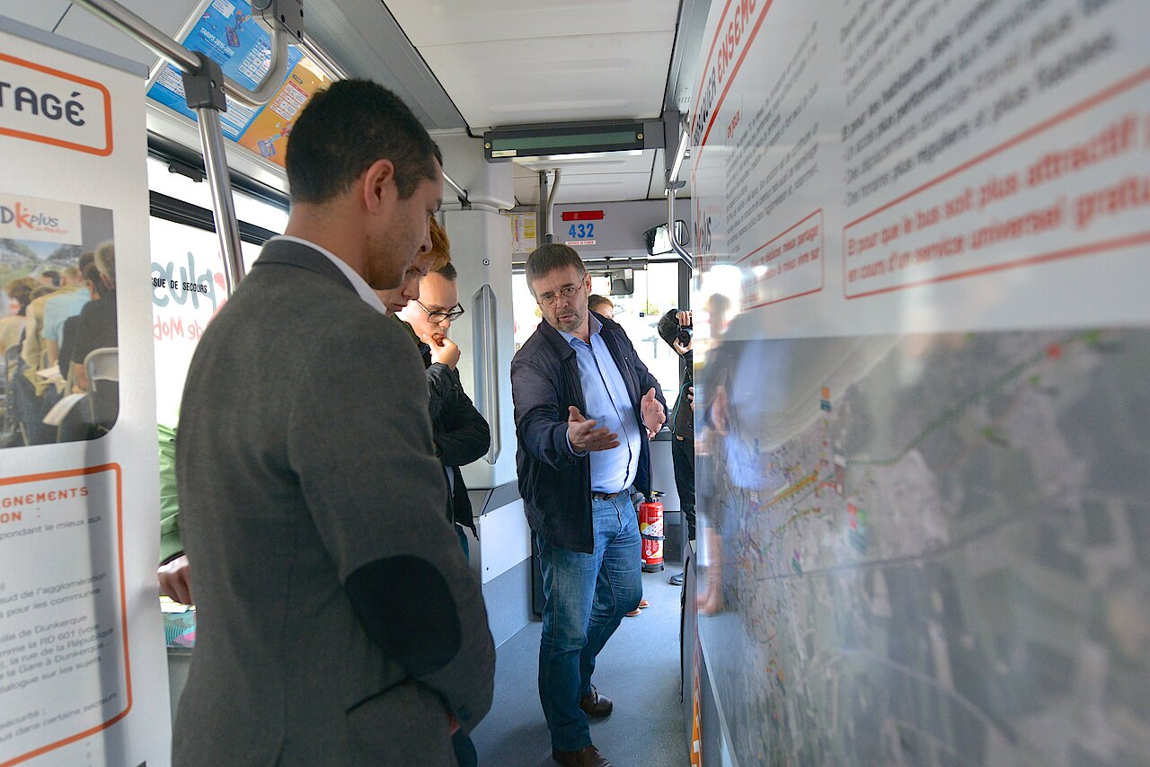 Damien Carême, vice-président de la Communauté Urbaine de Dunkerque en charge des transports, explique le projet